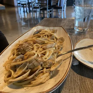 Linguine Clam Sauce