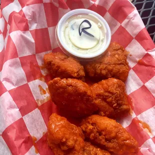 The boneless wings in hot sauce. Not worth the $5.99, they were tiny!