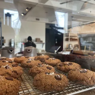 Chocolate chunk cookie  (also vegan available)