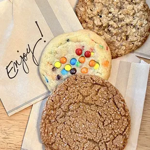 *:｡ﾟ Just add milk! (*‿*) Life is always better with fresh-baked cookies.*:｡ﾟ. #supportlocal @AmarettiDesserts