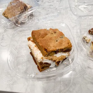 Chocolate Chip S'mores Bar