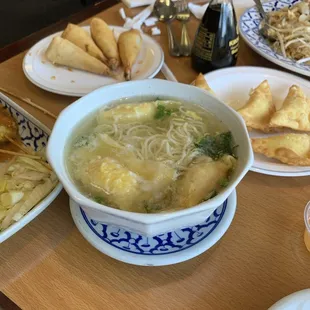 Wonton soup