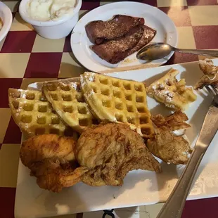 Chicken &amp; Waffles with Turkey bacon