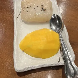 Mango sticky rice