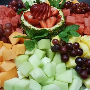 Fruit platter for catering