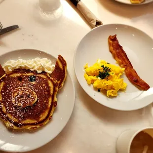 Kids Breakfast is the perfect portion and so cute!