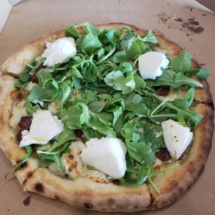 Creamy Burrata &amp; Arugula Pizza