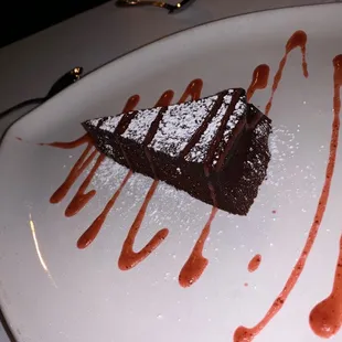 Flourless chocolate cake