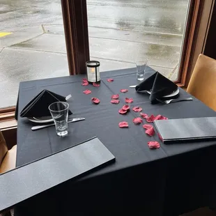 Anniversary table