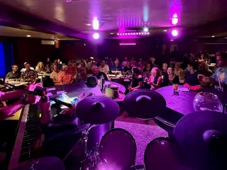 Modern Dueling Pianos