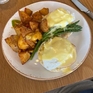 Eggs Benedict