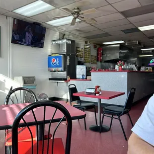 Seating &amp; pickup counter