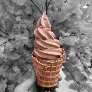 Milk tea soft serve | ig: eats.w.eva