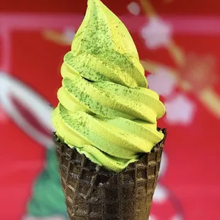 food, dessert, cupcakes