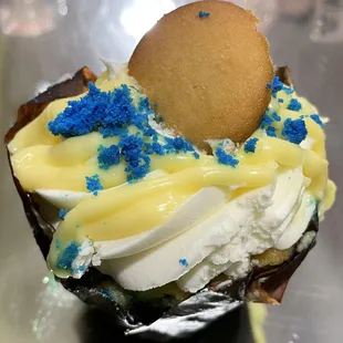 Blue Velvet Banana Pudding Cupcake