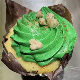 Lucky Charms Cupcake