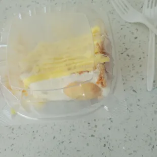 Banana Cheesecake Cake