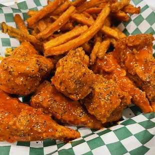 hicken wings and fries