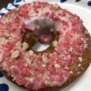 Strawberry shortcake cake donut