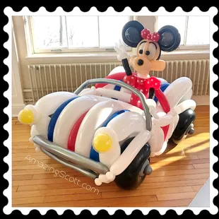 Custom balloon sculptures!