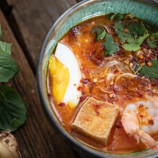 N8. Shrimp Laksa Noodle N8.