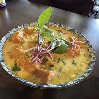 Vegan Shrimp Laksa Noodle Soup