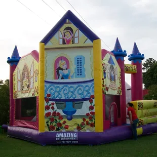 Princess Bounce - This ride is a beautiful combo piece, being both a jumper and a slide.