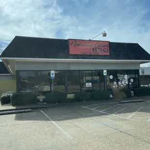 Exterior, door on side