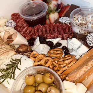 Wine Night (Dry/Reds)
Serves 4-6 Adults