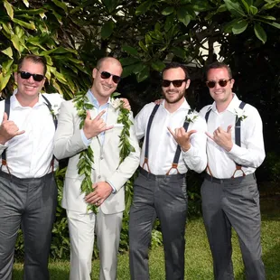 Amazing Hawaii Weddings at Waimanalo Beach Cottages