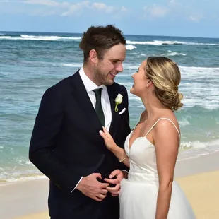 Amazing Hawaii Weddings  Photography  Tommy deharne