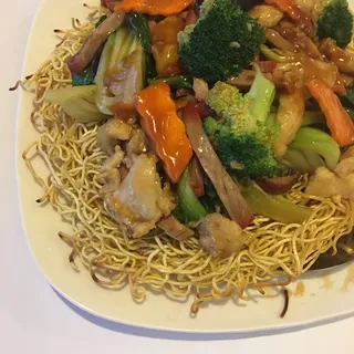 Seafood Pan Fried Noodle