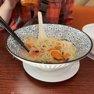 Pork base, with vegetables, and tofu (Ramen)