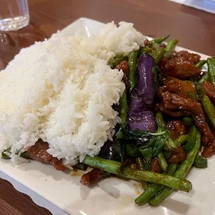 Basil Beef with Eggplant and String Bean Lunch Special