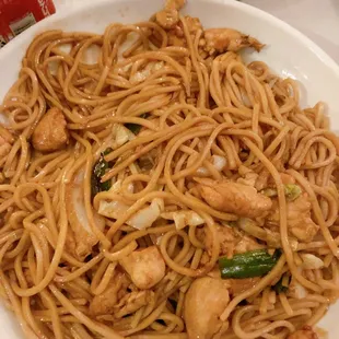 Chicken Lo Mein