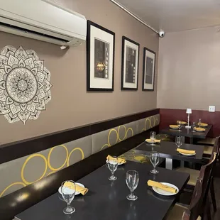 sushi and sashimi, interior