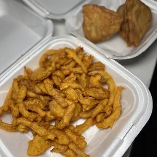 4. Onion Pakora, 2. 2 Pieces Vegetable Samosa