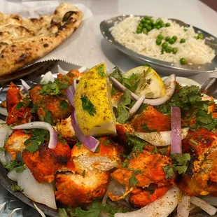 Chicken Tikka &amp; g Naan &amp; Rice