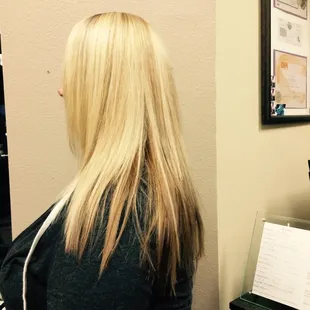 We expanded on her blond by enhancing what she already had and added transition and shine.