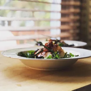 Pan Seared Scallops with Bacon cream sauce