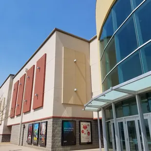 entrance view from parking lot