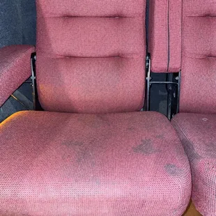 AMC Traders Point filthy seats!