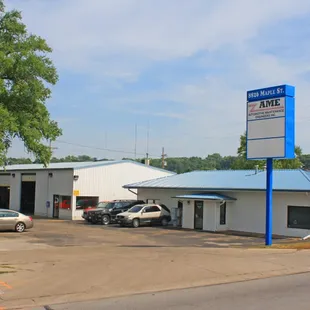 Located just off of 90th and Maple next to Uhaul on the North side of Maple.