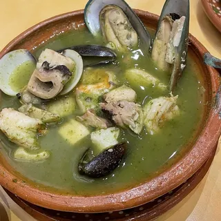 Cazuela Verde de Mariscos