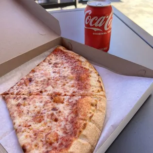 Lunch special cheese pizza
