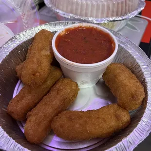 Mozzarella Marinara Sticks