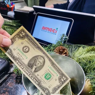 2 Dollars additional tip!