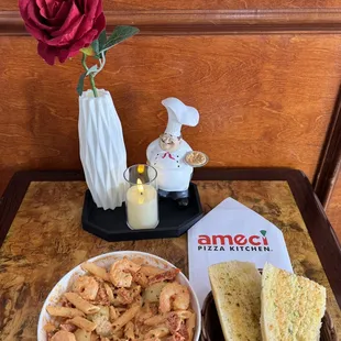 Mama mia pasta with shrimp 
All our pastas are served with garlic bread.