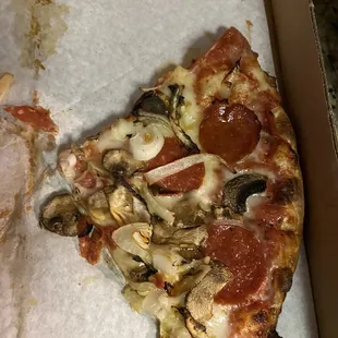 Mushroom onion pepperoni