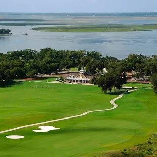 Public golf at Amelia River